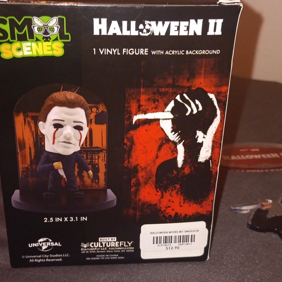 HALLOWEEN 2  Michael MyersVinyl Figure With - Picture 4 of 4